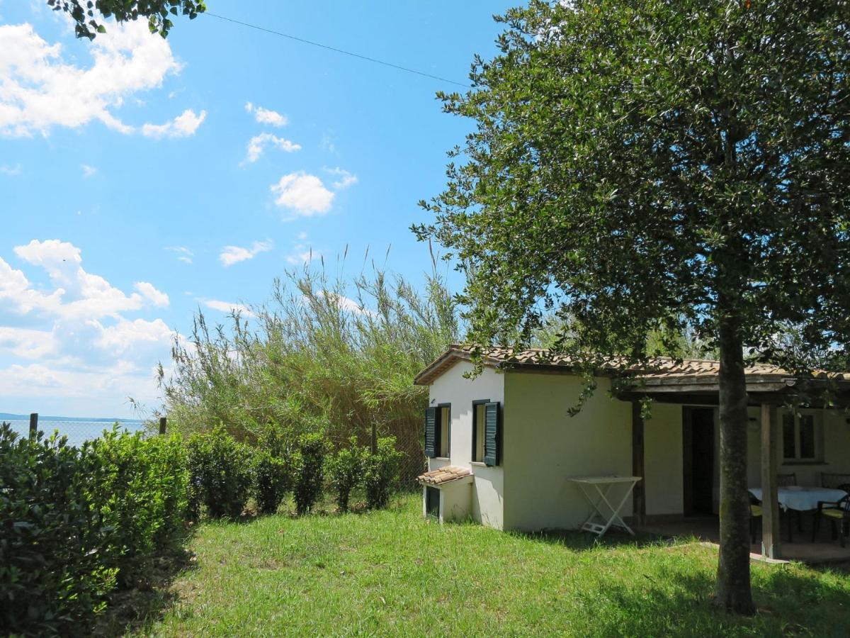 Holiday Home Chalet Del Lago By Interhome Bolsena Luaran gambar