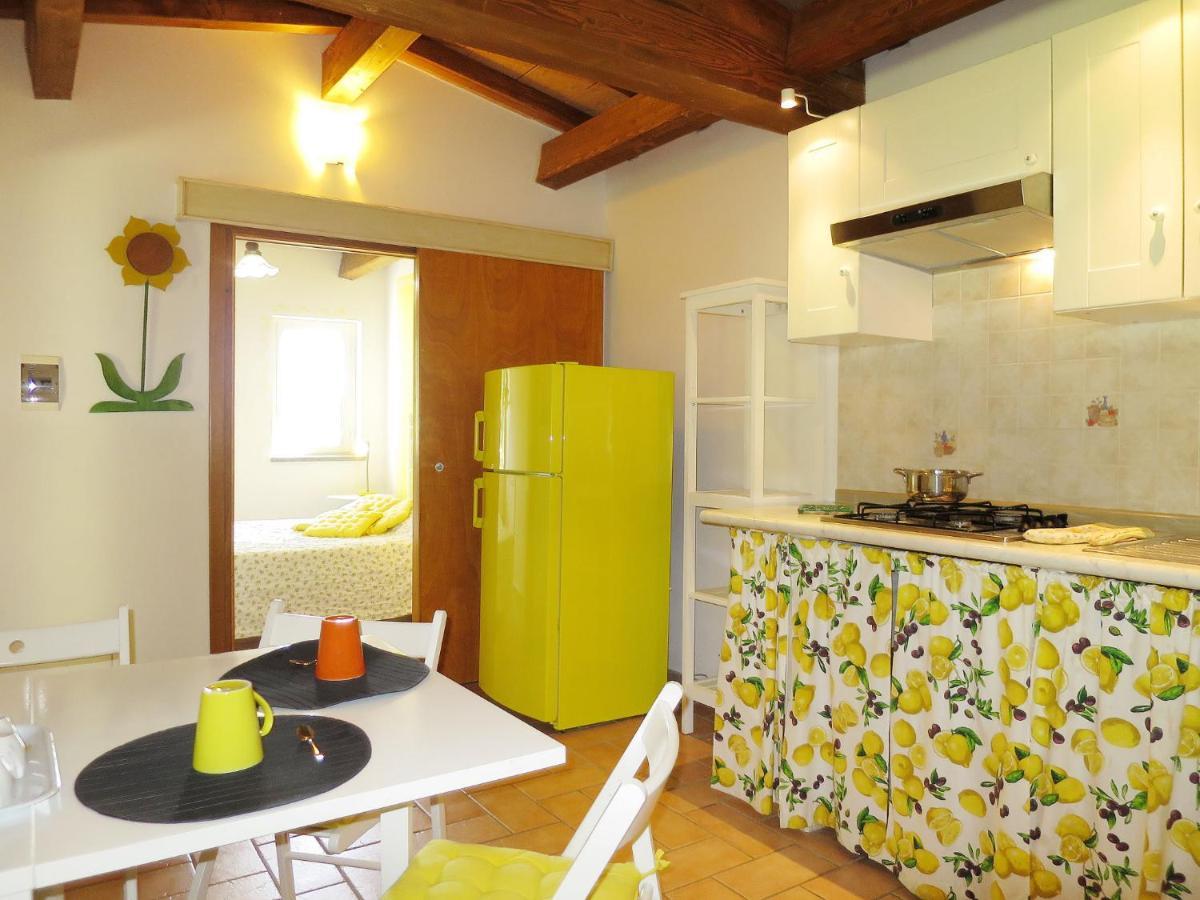 Holiday Home Chalet Del Lago By Interhome Bolsena Luaran gambar