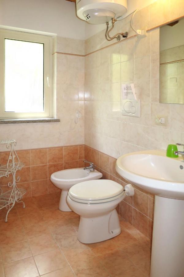Holiday Home Chalet Del Lago By Interhome Bolsena Luaran gambar
